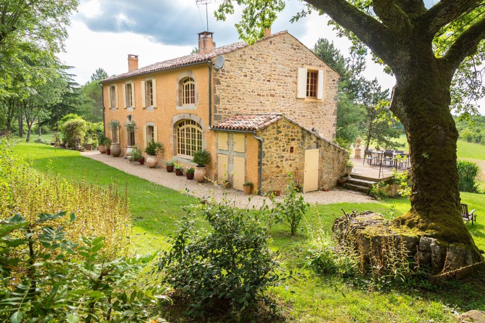 grande maison pierre